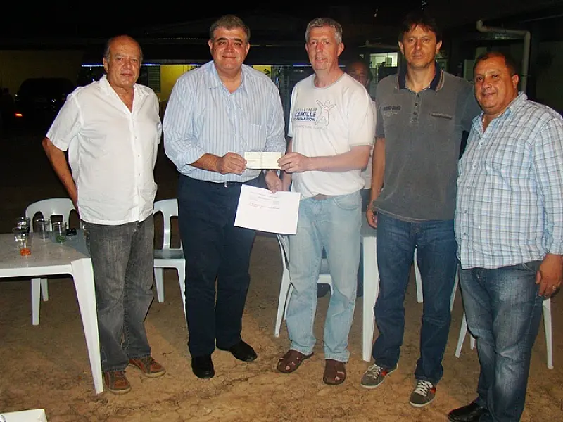 Associação beneficente recebe mais de R$ 4 mil da Confraria do Tom‏