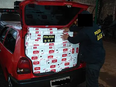 DOF apreende 1.400 pacotes de cigarro em veiculo