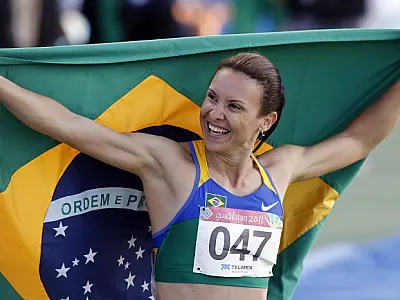 Brasileira conquista ouro no salto em distância do Pan