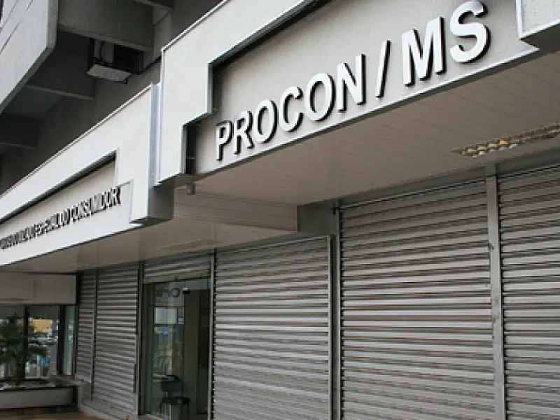 Procon alerta para cobrança de taxa para parto e prazo de entrega de imóveis