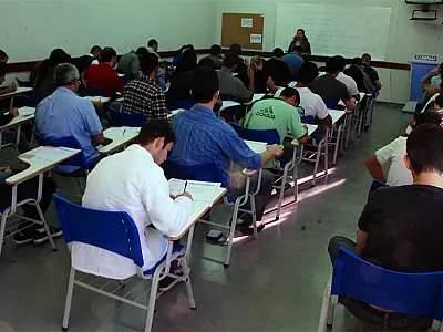 Prova para curso profissionalizante mobiliza mais de mil pessoas na Capital e interior