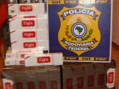 PRF apreende 300 pacotes de cigarro em São Gabriel do Oeste