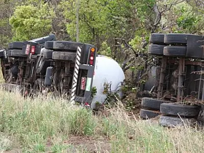 Grave acidente acontece na BR-163; motorista sai com ferimentos leves