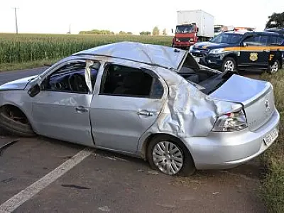 Menina de 3 anos morre em capotamento na BR-163