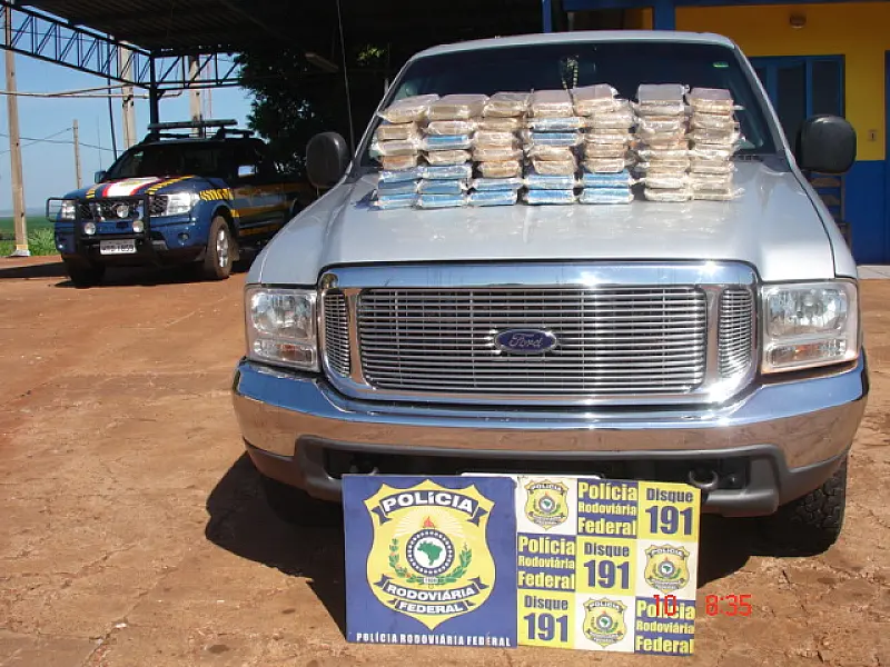 PRF apreende quase 80 kg de cocaína na BR 463