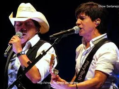 Dupla Chitãozinho e Xororó se apresenta neste sábado em Campo Grande