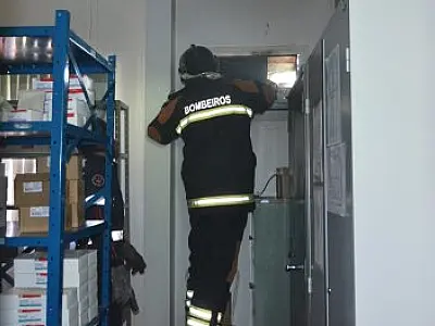 Superaquecimento provoca princípio de incêndio em Policlínica de Coxim