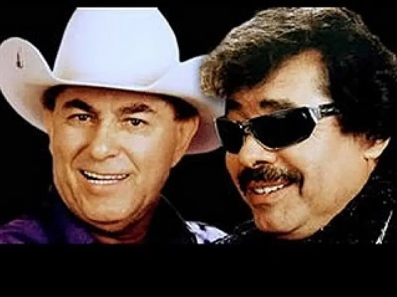 Dupla Milionário & José Rico fecham o 22º Itaporã Fest