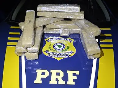 PRF prende jovem com mais de 14 quilos de maconha em Coxim
