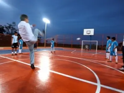 Prefeito inaugura quadra no Taquaral Bosque
