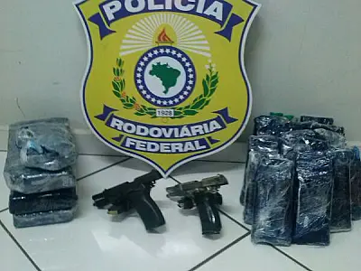 Universitário é preso com drogas e armamentos na BR 463