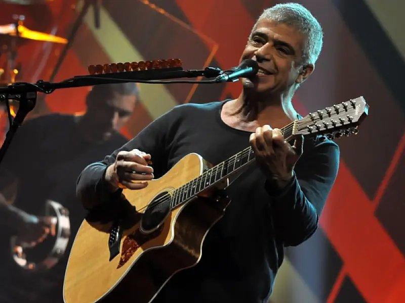 Lulu Santos faz show neste domingo em Dourados