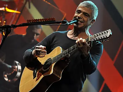 Lulu Santos faz show neste domingo em Dourados