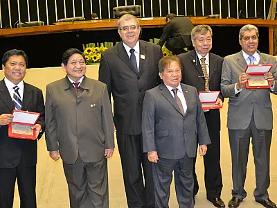 Autoridades e empresário de MS são homenageados em Brasília