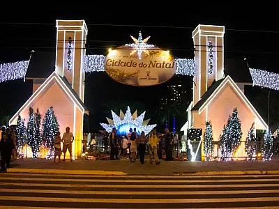 Cidade do Natal tem coral, dança, orquestra e André Santini neste domingo