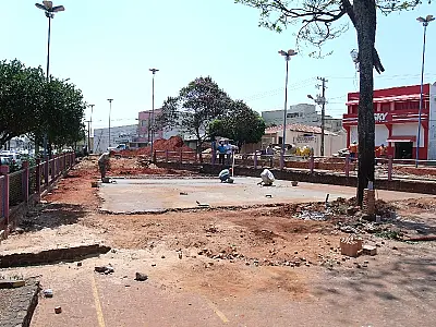 Ministério Público pede a suspensão das obras de "lanchódromo" na Praça Aquidauana