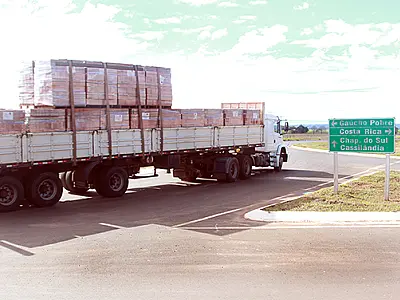 Anel viário de Costa Rica escoa produção para grandes mercados consumidores do País