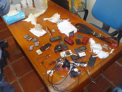 Polícia Militar realiza operação “Pente Fino” no presídio de Coxim