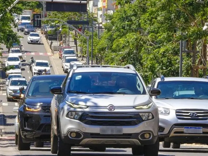 Com redução de taxas, isenção de IPVA e CNH Social, Detran promove uma série de benefícios aos contr