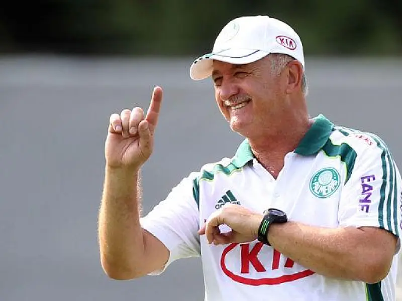 Felipão diz que sai mesmo com título e espera ir à Copa