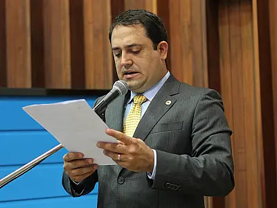 Deputado apresenta projeto de lei para divulgar disque-denúncia contra abandono e maus tratos a animais