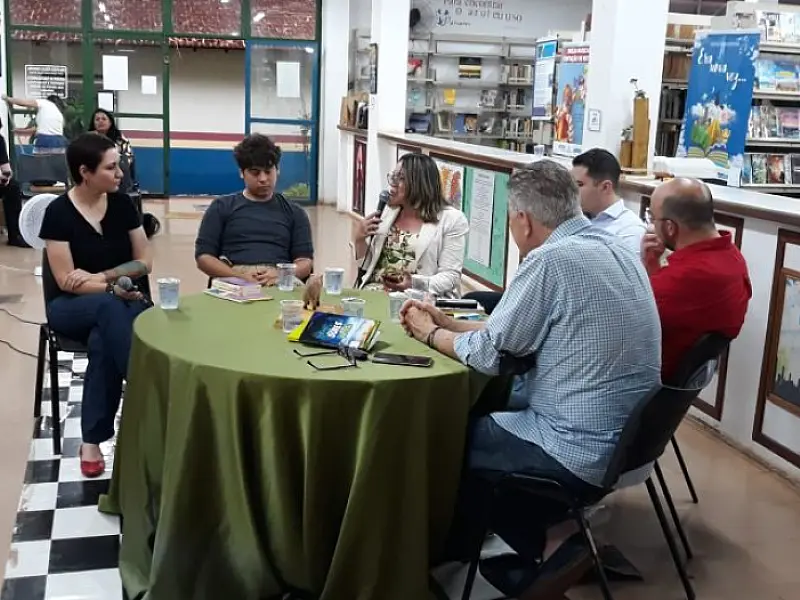 Fim de semana chega com encontro nacional do livro, grandes shows, evento geek e Oktoberfest