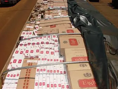 PF de Naviraí apreende duas carretas carregadas de cigarros