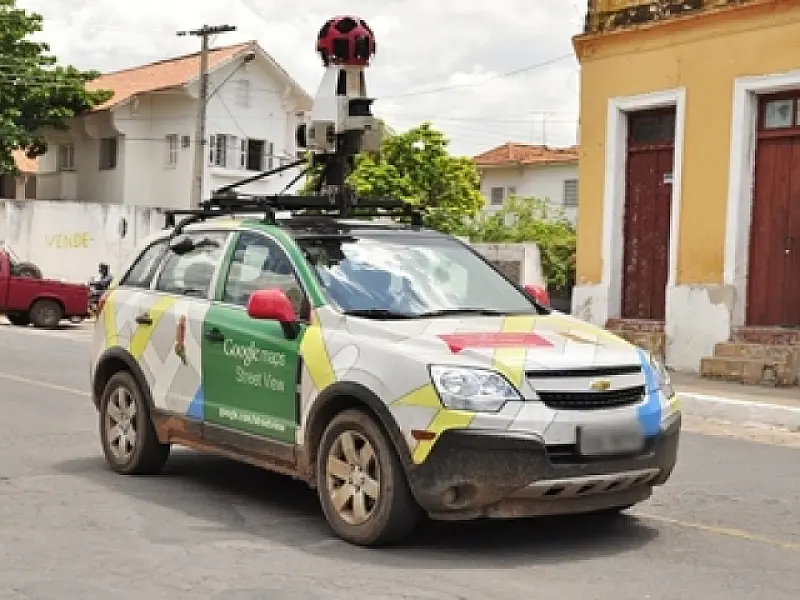 Carro do Google Street percorre ruas de Corumbá