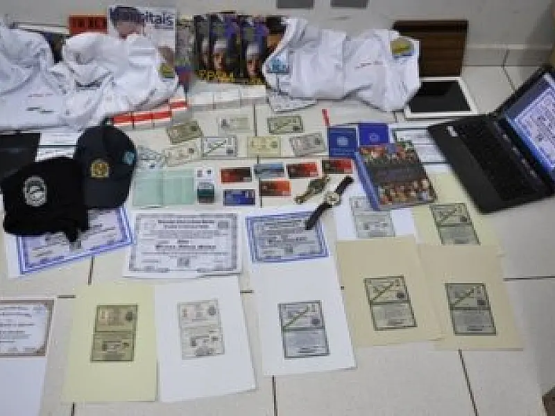 Falso médico preso em Costa Rica responde pelo mesmo crime em três Estados