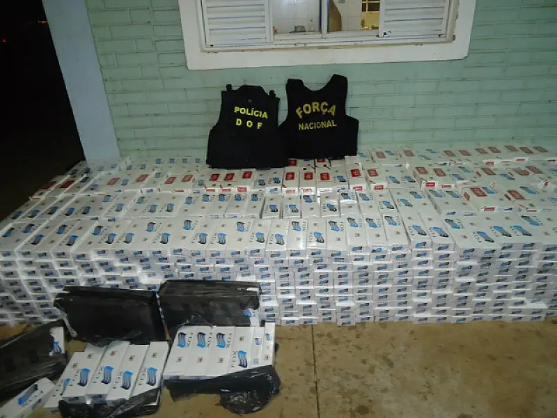 Mulher é flagrada com 1,5 mil pacotes de cigarros em Nova Andradina