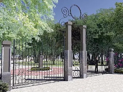 Após revitalização, Praça Ary Coelho terá grades e horário de funcionamento