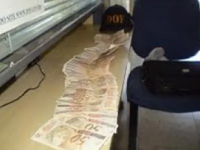 Polícia apreende R$ 2.300, em cédulas falsas na BR 463