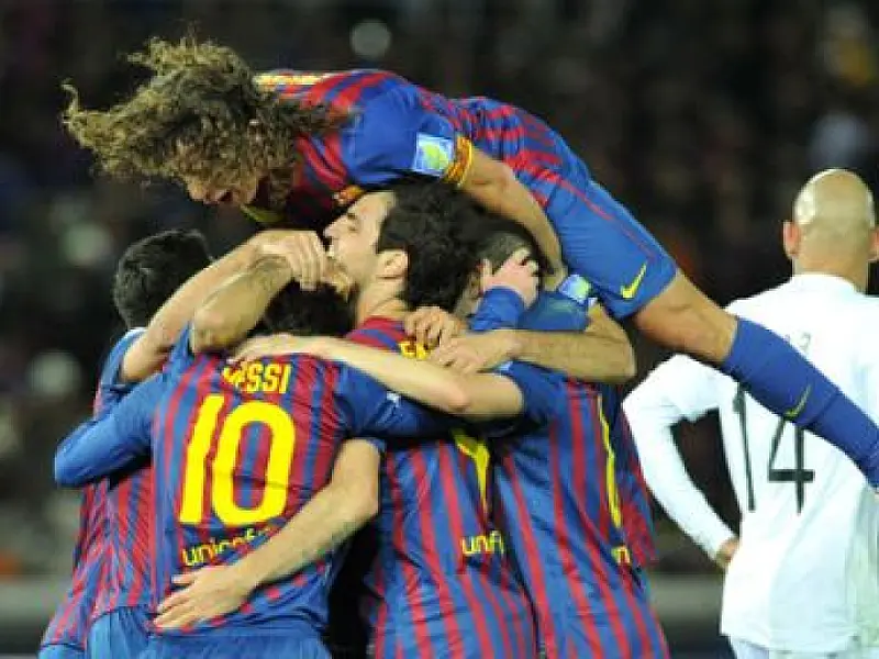 Barcelona vence Santos por 4 a 0 e confirma hegemonia mundial