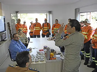 Em alerta para incêndios florestais,