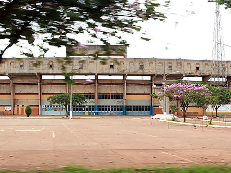 Governo de MS faz doação do Estádio Douradão à Prefeitura da cidade