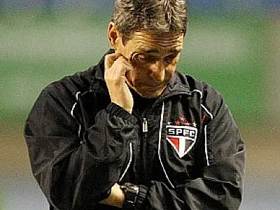 Técnico do São Paulo é demitido após mais uma derrota