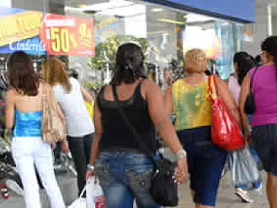 Vendas do comércio aumentam 3,5% em março