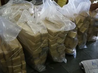 Jovem é preso com mais de 800 kg de maconha
