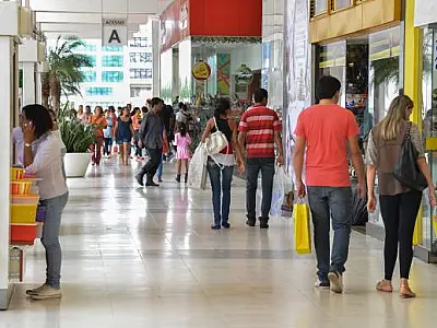 Confiança do comércio avançou 2,8 pontos entre maio e junho de 2016