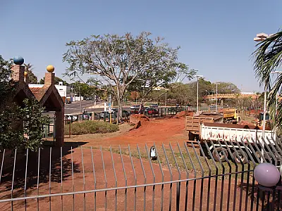 Adeptos do bicicross querem reconstrução da pista; Nelsinho quer reforma em outro local