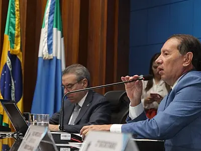 Lei: Reajuste e auxílios aos servidores do Poder Legislativo são promulgados