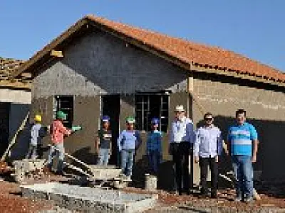 Marun visita obras em Rio Brilhante e comenta aumento da mão-de-obra feminina