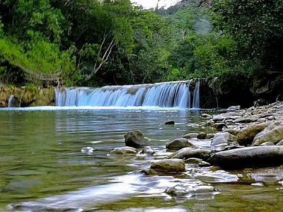 Lei ratifica proibição de pesca e restringe trânsito de barcos no rio Salobra e Córrego Azul