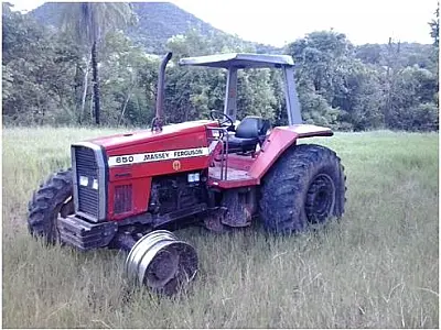 Trator furtado em fazenda é recuperado em Alcinópolis