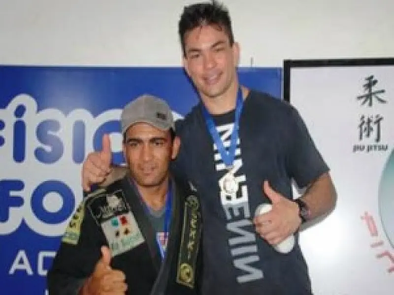 Douradenses faturam 13 medalhas em estadual de Jiu-Jítsu
