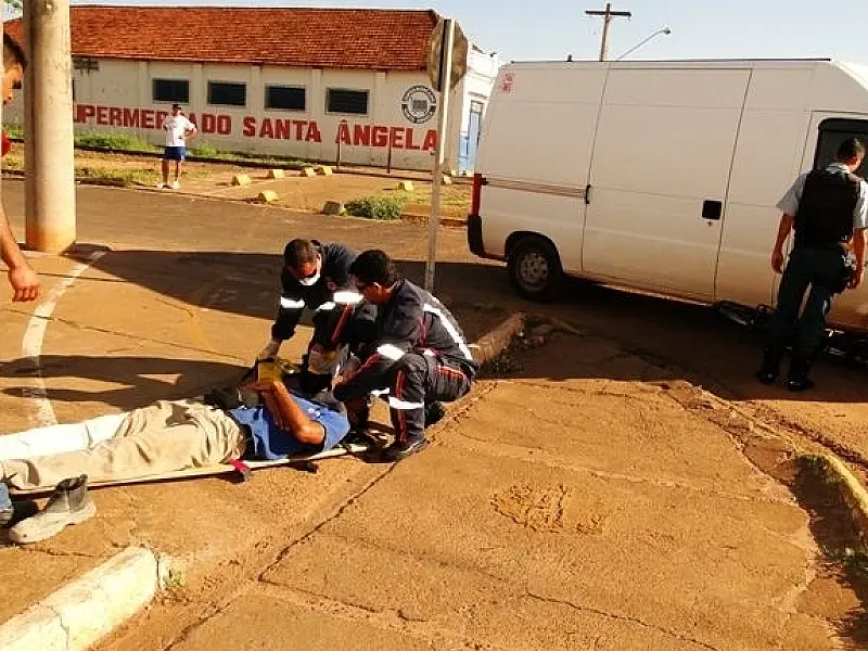 Van atropela ciclista em Três Lagoas