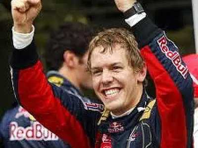 Vettel termina em sexto mas é tricampeão da F-1