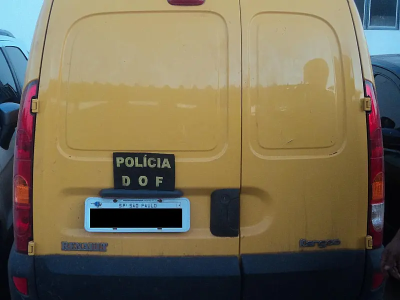 Carro com chassi adulterado é apreendido pelo DOF