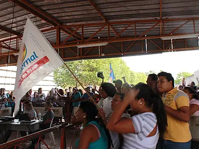 Bernal lidera total de votos e torcida vibra a cada resultado divulgado