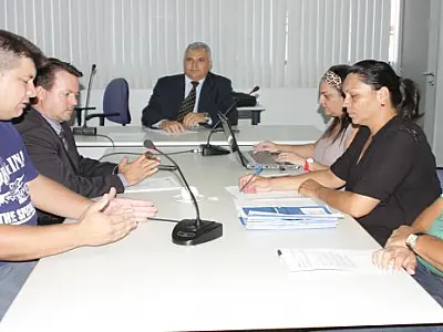 Juiz instaura procedimentos para leiloar 1.800 veículos apreendidos
